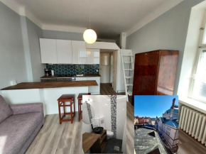 Apartment with roof view next to Railway station
